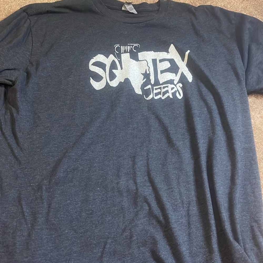 2 Jeeps shirts